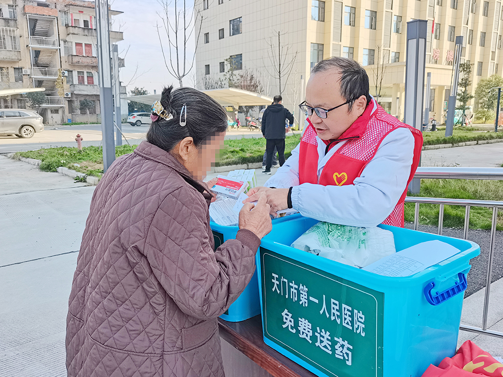 1763785740966715.jpg 10.药剂科.jpg