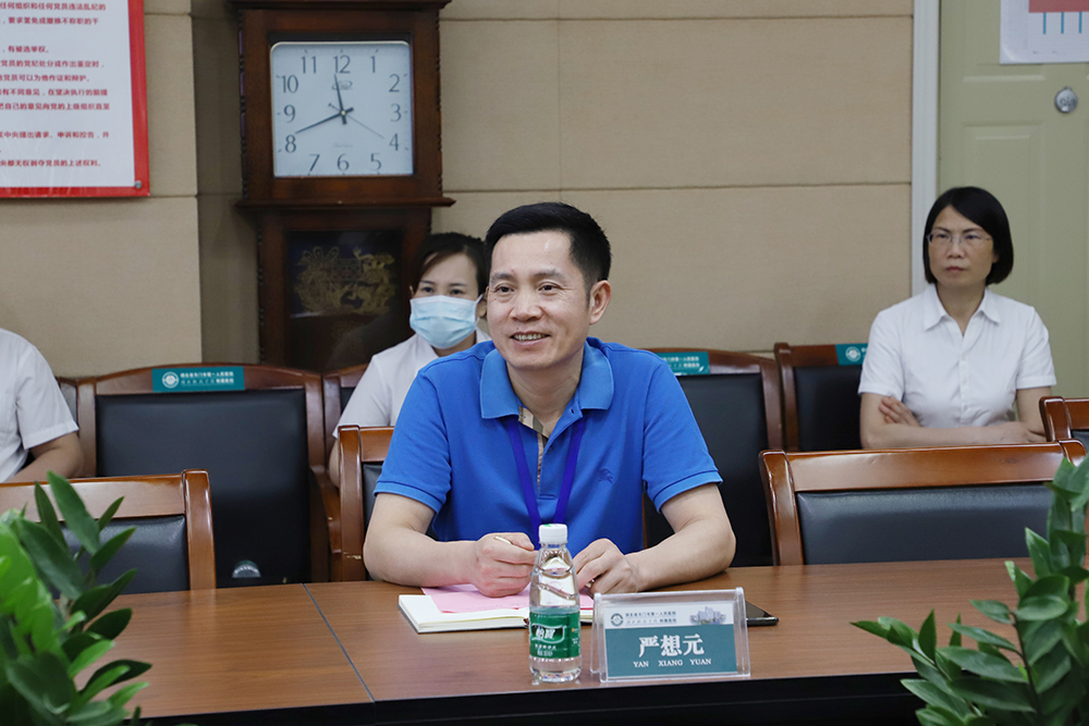 党委副书记、院长严想元.JPG