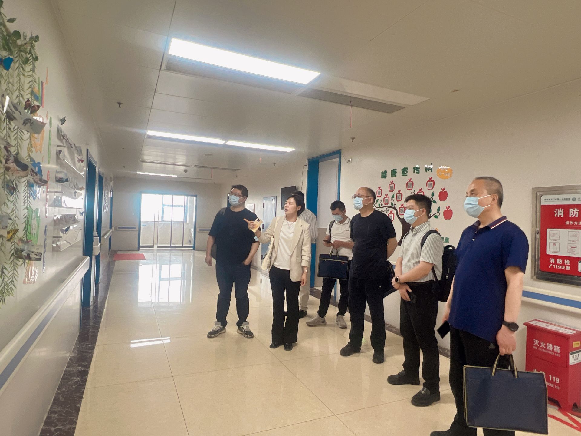 参观5.肿瘤科参观.jpg